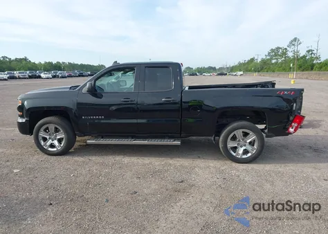 2019 Chevrolet Silverado 1500 Ld Silverado Custom z USA, uszkodzony, nr VIN 2GCVKMEC8K1161441